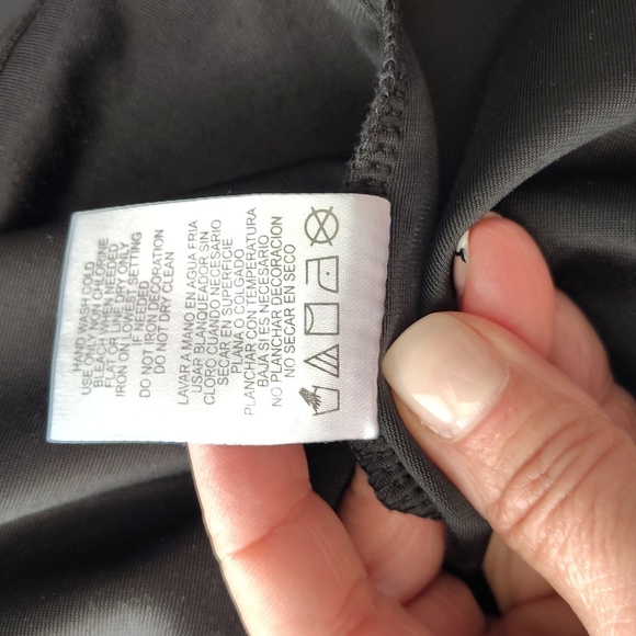 Gianni Bini black long sleeve sparkle velvety rhinestone crop top Size Medium - Picture 7 of 7